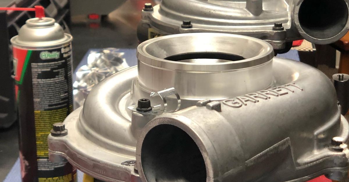 Turbochargers vs. Superchargers: A Comparison